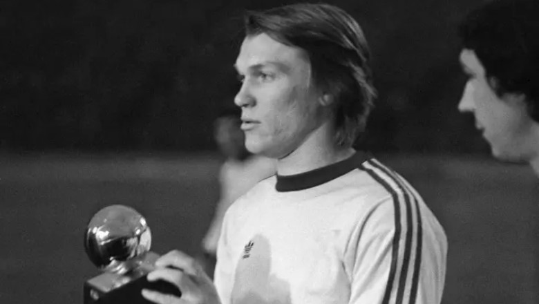 Blokhin became the first Ukrainian-born Soviet player to win the Ballon d&rsquo;Or in 1975