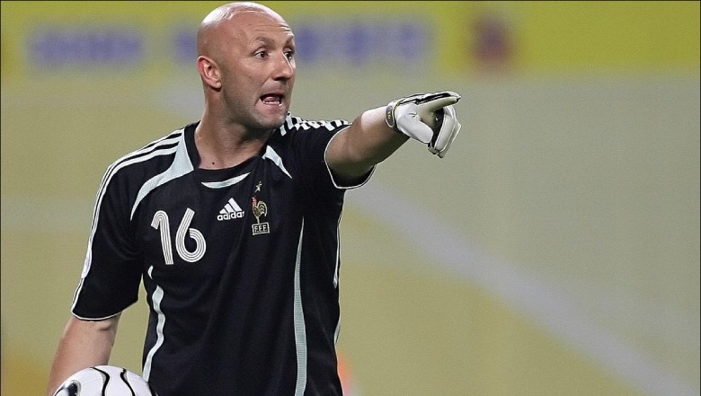 Barthez was known for his charismatic and unconventional goalkeeping style