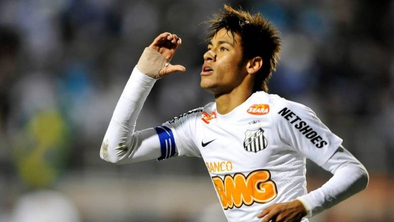 Neymar became a global icon at Santos, winning the 2011 Copa Libertadores