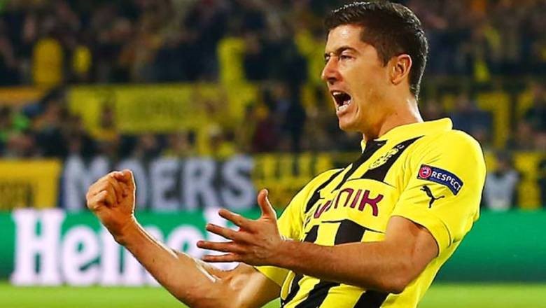 efore that, he won two Bundesliga titles with Dortmund and reached the 2013 Champions League final