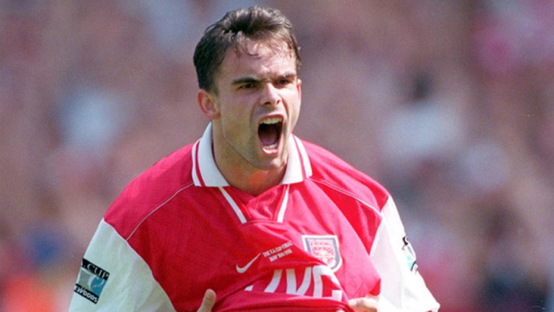 Overmars used his electric pace to dismantle defenses across two major European leagues
