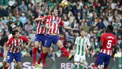 What is the meaning of park the bus in football? The art of defensive defiance